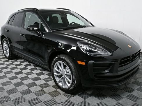 New 2025 Porsche Macan image 27