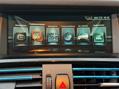 Used 2017 BMW X3 xDrive28i image 13