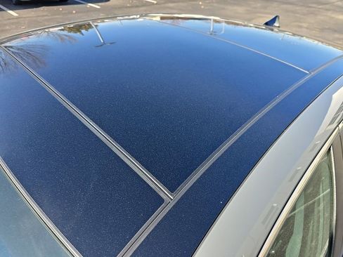 Used 2021 Hyundai Sonata Limited w/ Preferred Accessory Package image 15