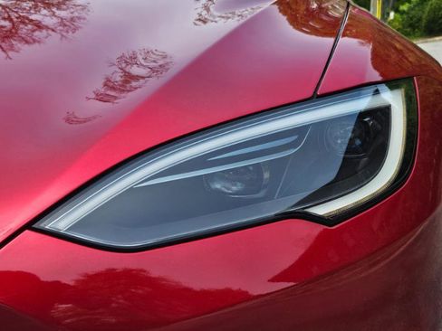 Used 2023 Tesla Model S AWD image 28