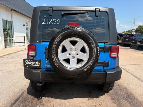 Used 2015 Jeep Wrangler Sport w/ Quick Order Package 24S AWD/4WD image 6