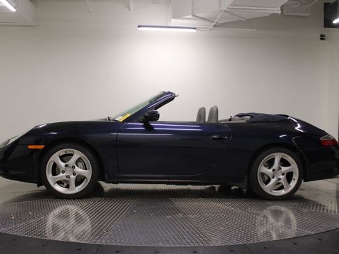 Used 2003 Porsche 911 Carrera 4 image 2