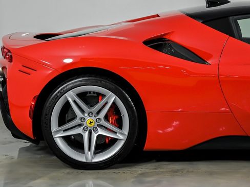 Used 2021 Ferrari SF90 Stradale image 13