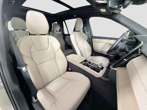 New 2026 Volvo XC90 B5 Core w/ Protection Package Premier AWD/4WD image 29