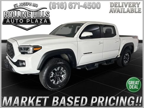 Used 2021 Toyota Tacoma TRD Off-Road AWD/4WD image 1