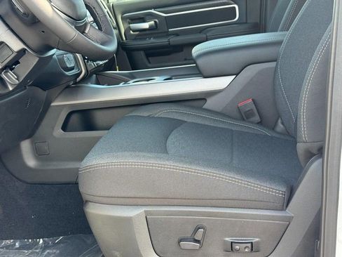 New 2026 RAM 2500 Big Horn AWD/4WD image 11