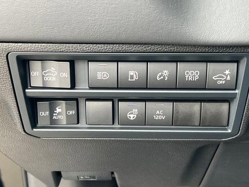 New 2026 Toyota Tundra Platinum image 28