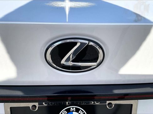 Used 2022 Lexus IS 300 image 9