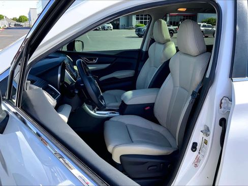 Used 2019 Subaru Ascent Limited w/ Popular Package #3 AWD/4WD image 8