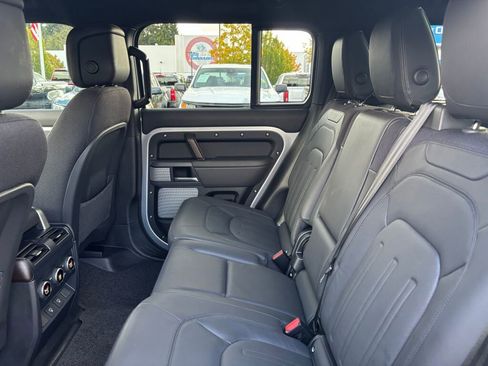 Used 2024 Land Rover Defender 130 X image 13
