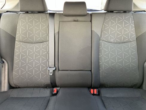 Used 2021 Toyota RAV4 XLE w/ Convenience Package image 31