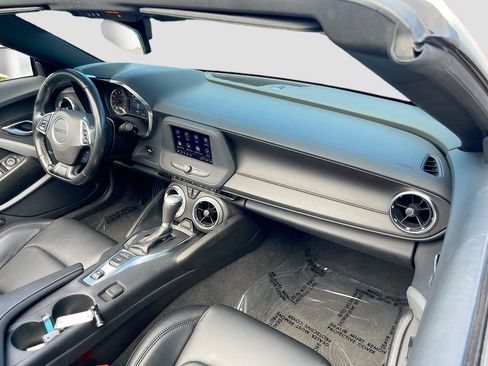 Used 2023 Chevrolet Camaro LT RWD image 27