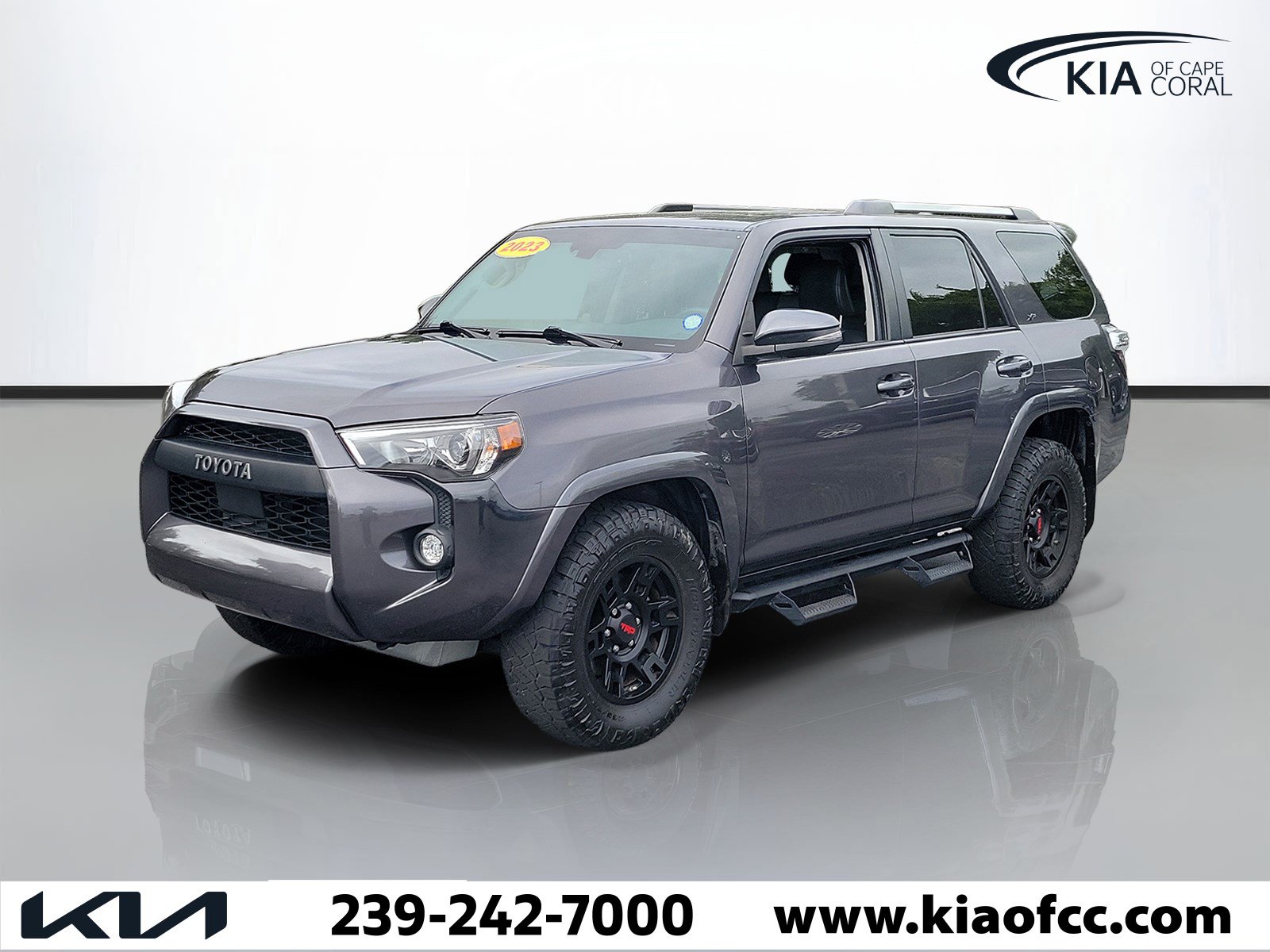 Used 2023 Toyota 4Runner SR5 Premium w/ Moonroof Package RWD image 3