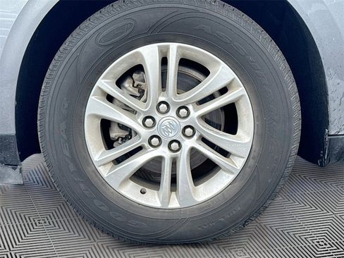 Used 2020 Buick Enclave Essence image 32