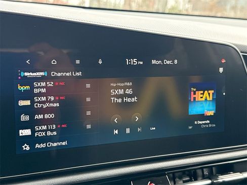 Used 2024 Kia Niro SX Touring image 12