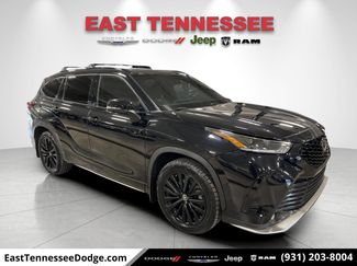 Used 2023 Toyota Highlander XSE FWD video 1