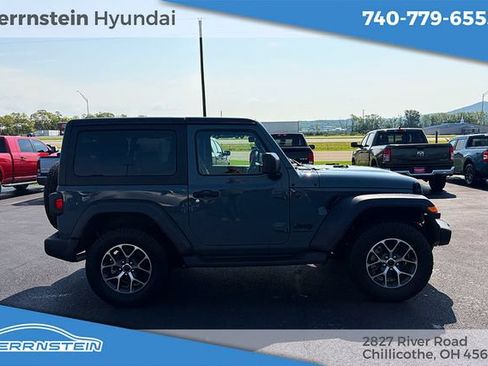 Used 2024 Jeep Wrangler Sport AWD/4WD image 13
