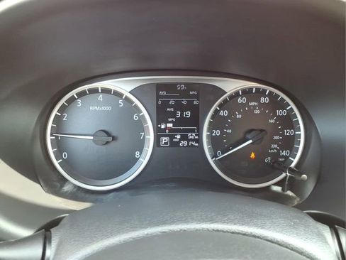 Certified 2025 Nissan Kicks Play S FWD image 25