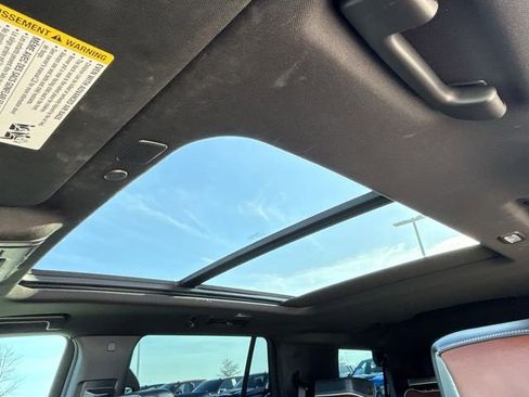 Used 2023 GMC Yukon Denali Ultimate w/ LPO, Floor Liner Package image 25
