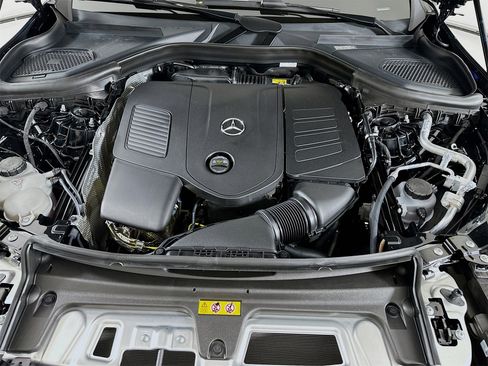 New 2026 Mercedes-Benz GLC 300 image 33