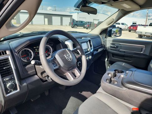 Used 2024 RAM 1500 Classic SLT image 10