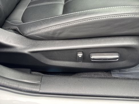 Used 2022 Honda Insight Touring image 14