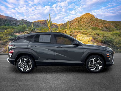 Used 2026 Hyundai Kona SEL Premium FWD image 3