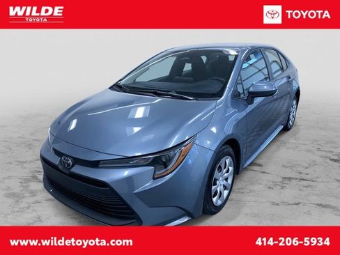 Used 2025 Toyota Corolla LE image 1