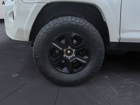 Used 2018 Toyota 4Runner SR5 w/ Convenience Package RWD image 24