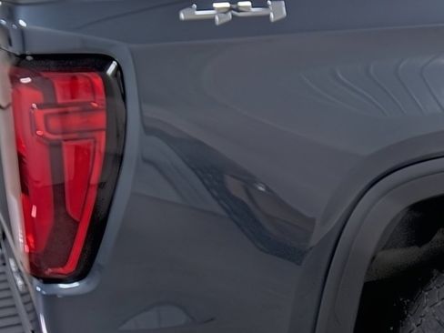 Certified 2021 GMC Sierra 1500 SLE image 13