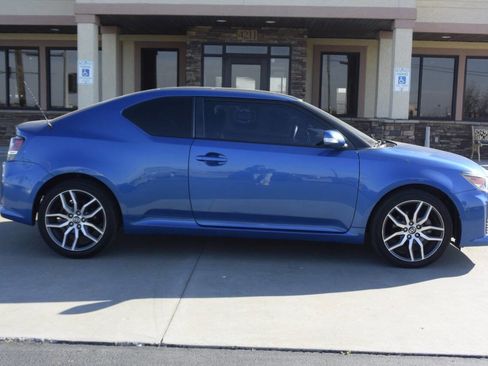 Used 2016 Scion tC image 6