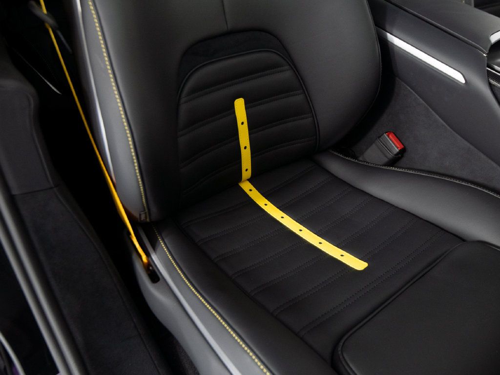 Used 2025 Ferrari Purosangue AWD/4WD image 33