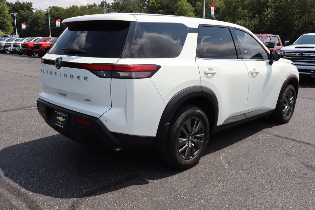 Used 2023 Nissan Pathfinder S AWD/4WD image 31