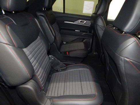 New 2025 Ford Explorer ST-Line w/ Premium Package image 21