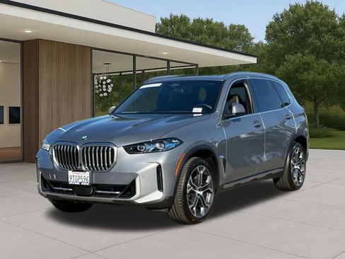 Used 2026 BMW X5 xDrive40i w/ Premium Package image 2