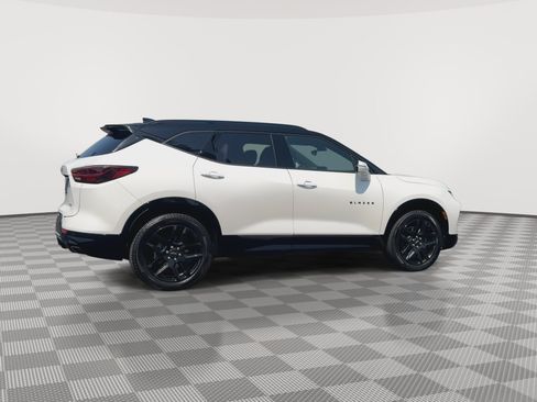 Certified 2025 Chevrolet Blazer RS w/ Driver Confidence II Package AWD/4WD image 9