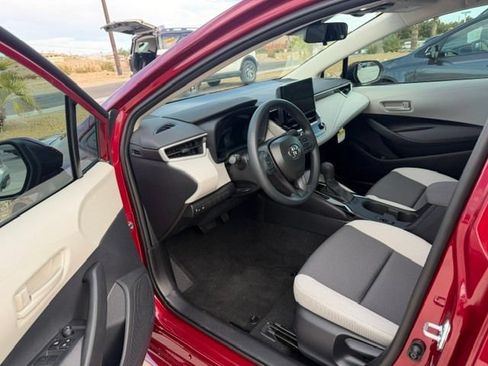 Used 2026 Toyota Corolla LE FWD image 3