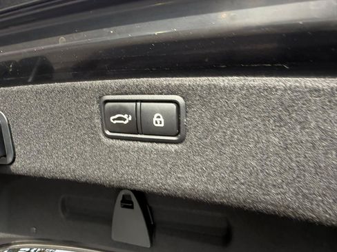 Used 2015 Hyundai Genesis 3.8 w/ Option Group 04 RWD image 43