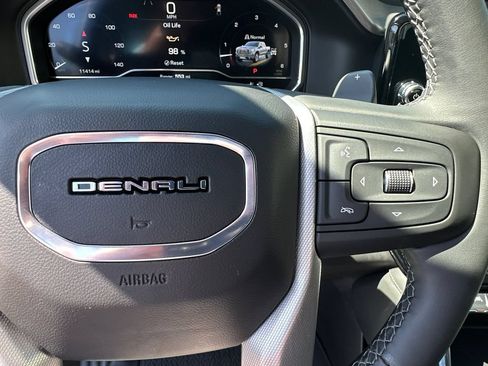 Used 2023 GMC Sierra 1500 Denali w/ Denali Reserve Package AWD/4WD image 27