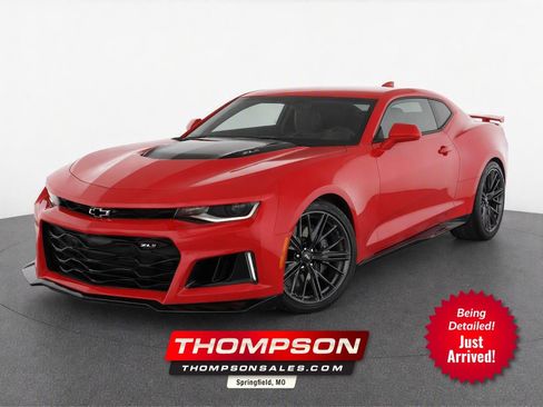 Used 2018 Chevrolet Camaro ZL1 RWD image 1