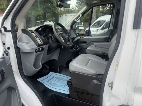 Used 2018 Ford Transit 250 148 High Roof Extended RWD image 5