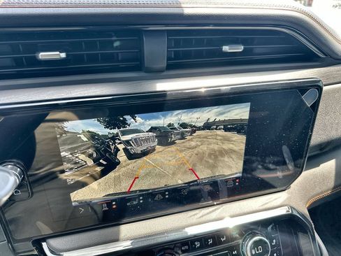 New 2026 GMC Sierra 2500 AT4 w/ AT4 Premium Plus Package AWD/4WD image 29
