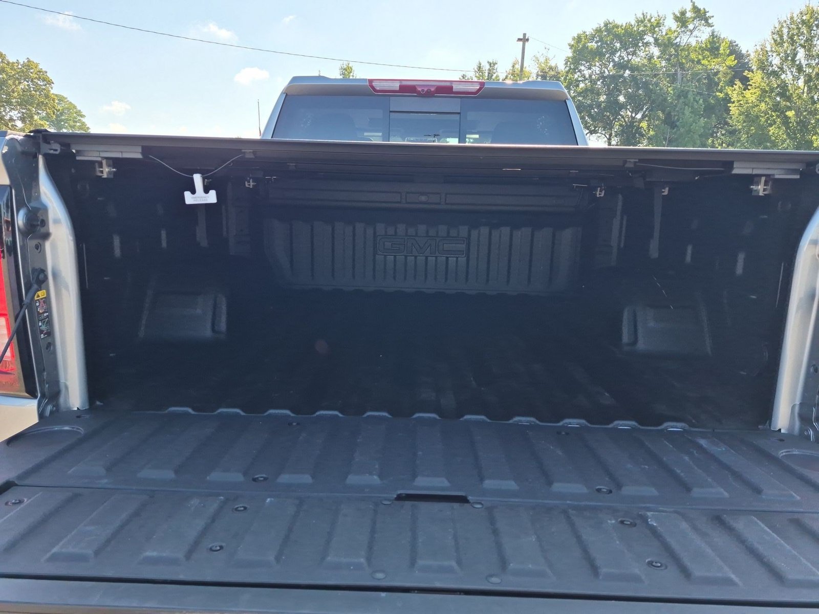 Certified 2026 GMC Sierra 1500 AT4 w/ AT4 Premium Package AWD/4WD image 27