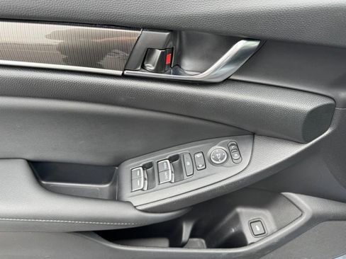 Certified 2022 Honda Accord Sport image 18