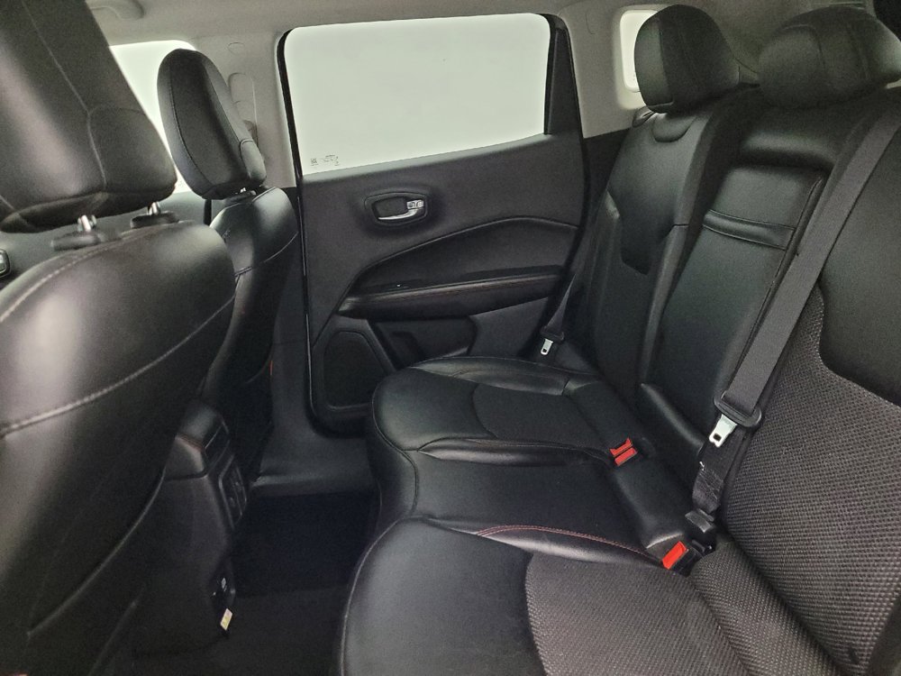 Used 2019 Jeep Compass Trailhawk AWD/4WD image 18