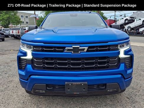 Used 2023 Chevrolet Silverado 1500 RST w/ Z71 Off-Road Package AWD/4WD image 2