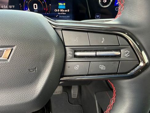 Used 2024 Chevrolet Traverse RS AWD/4WD image 17