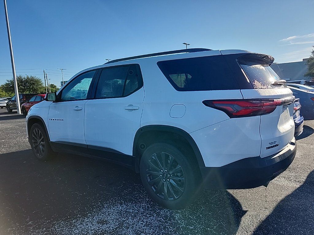 Used 2022 Chevrolet Traverse RS FWD image 6