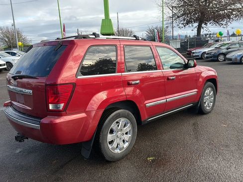 Used 2010 Jeep Grand Cherokee Limited image 3