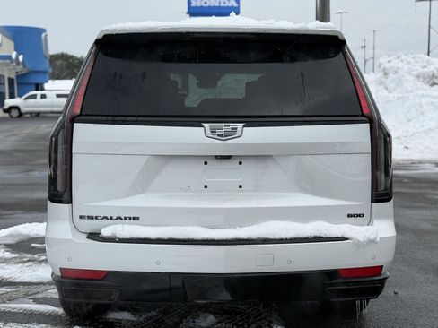 Used 2021 Cadillac Escalade ESV Sport Platinum w/ LPO, ONYX Package image 6